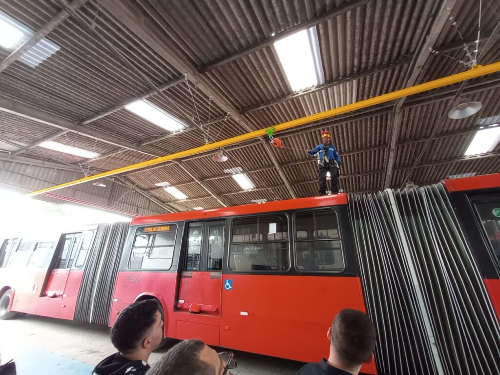 Qual a melhor linha de vida em caminhão (1)